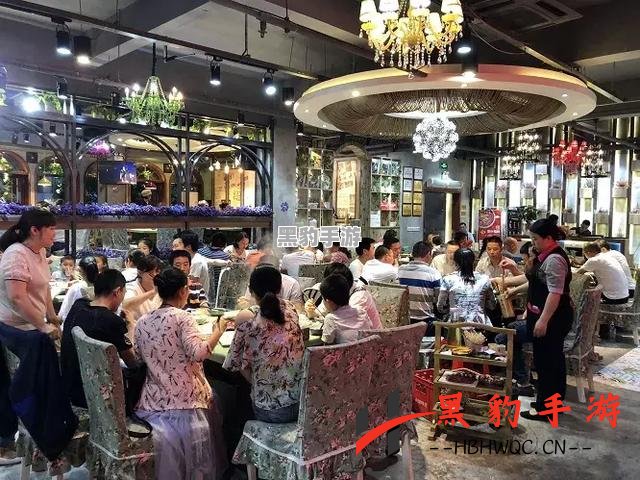 幸福路上的火锅店，该如何高效清洁与维护？ - 黑豹手游网-3